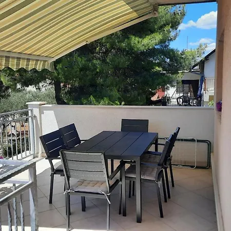 Tiki Apartmán *